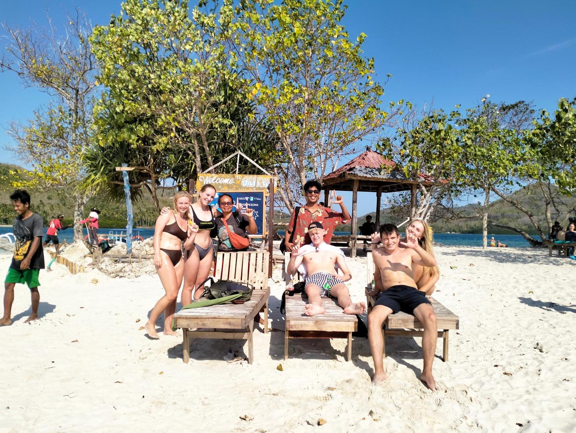 T&t * Kuta (Lombok)